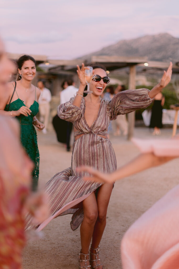 danse pendant le cocktail